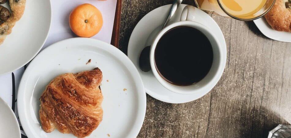 Lazzaris, Italian Breakfast, Coffee and croissant